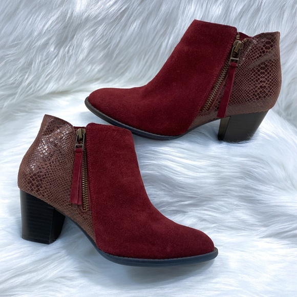 Vionic Orthaheel Anne Merlot Snake Print Suede Leather Ankle Boots Booties 6.5 - Picture 2 of 4
